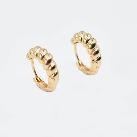 Pretty Bird Jewelry Jewelry - 14k Gold Filled Croissant Huggie Earrings